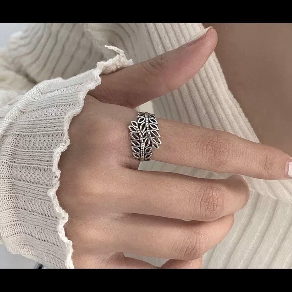 SILVERTONE LEAF RING‎ - Picture 2 of 4